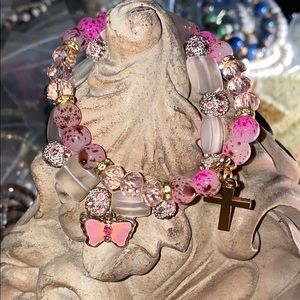 Pink flutter stretchy bracelet